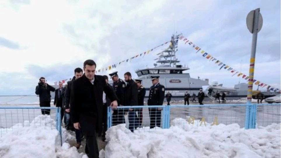 Το υπουργείο Ναυτιλίας επιβεβαιώνει τη μεταφορά χειροκροτητών του Τσίπρα στη Σαμοθράκη με σκάφος του Λιμενικού